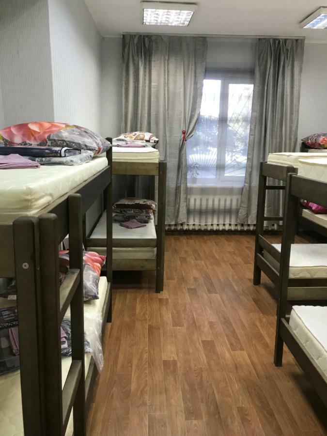 Ararat-Demeevskaya Hostel Kiev Esterno foto