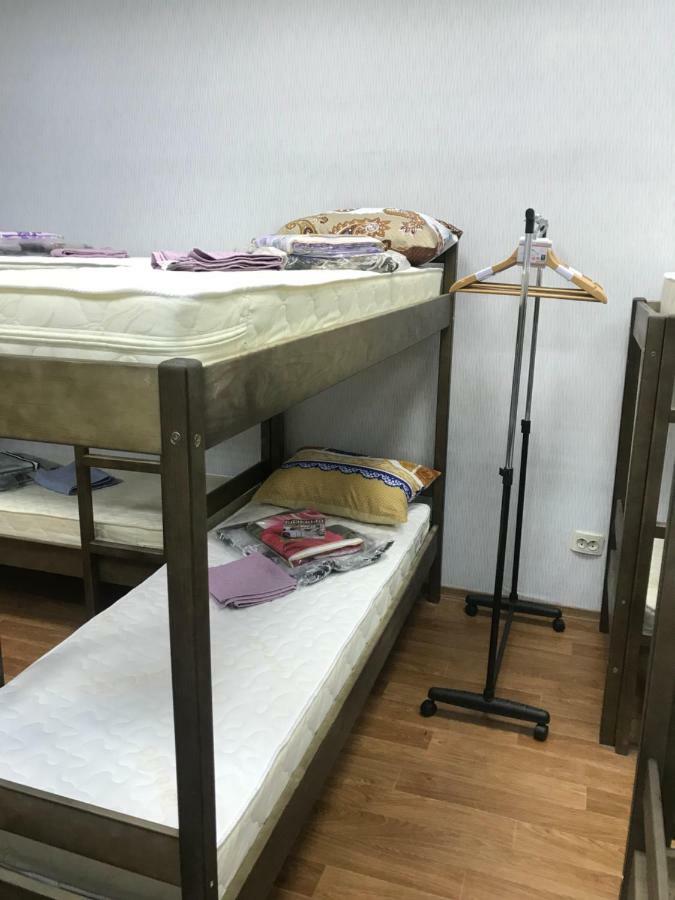 Ararat-Demeevskaya Hostel Kiev Esterno foto