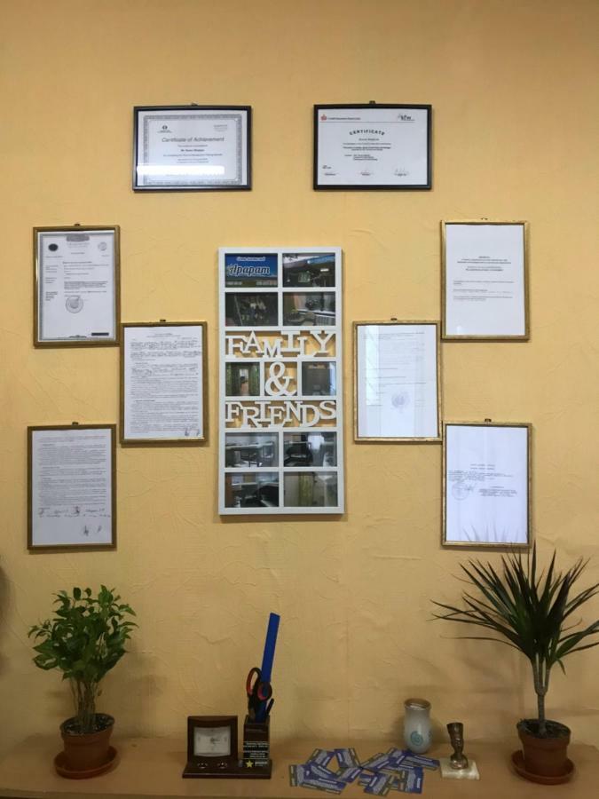 Ararat-Demeevskaya Hostel Kiev Esterno foto